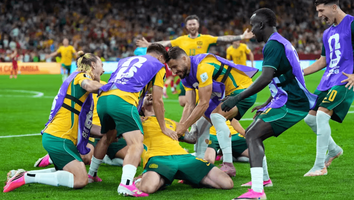 L'Australie fait sensation contre la Turquie et rejoint les USA