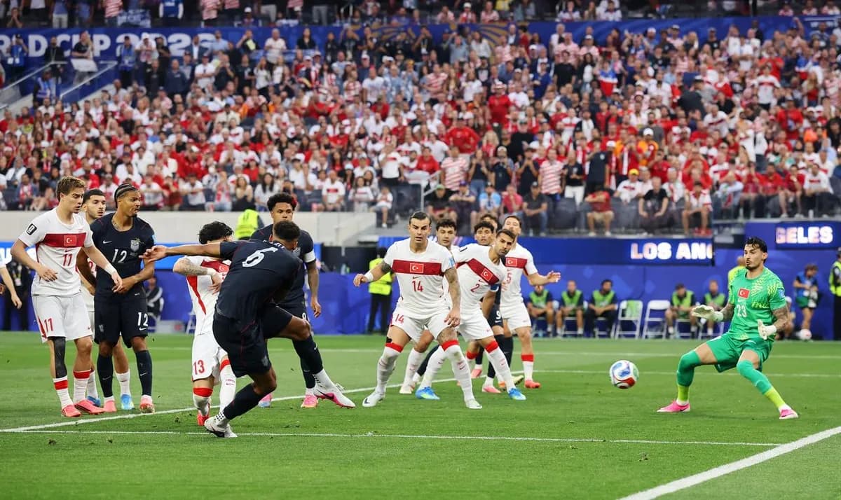 Australie et Paraguay qualifiés, la Turquie bat team USA