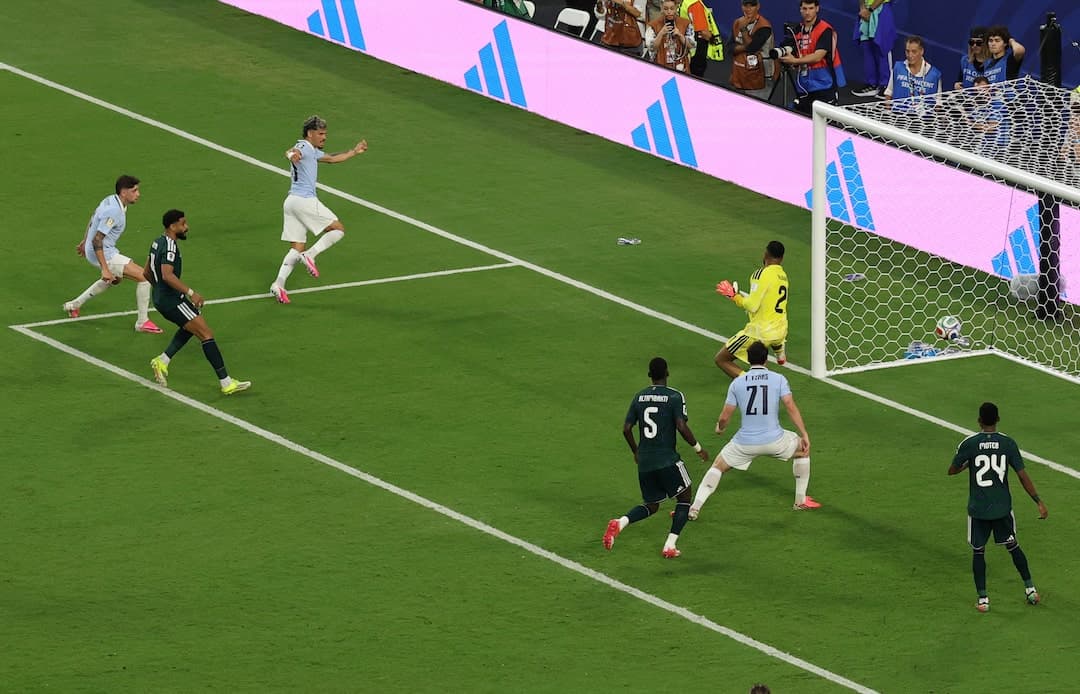 L'Arabie saoudite tient l'Uruguay en échec (1-1)