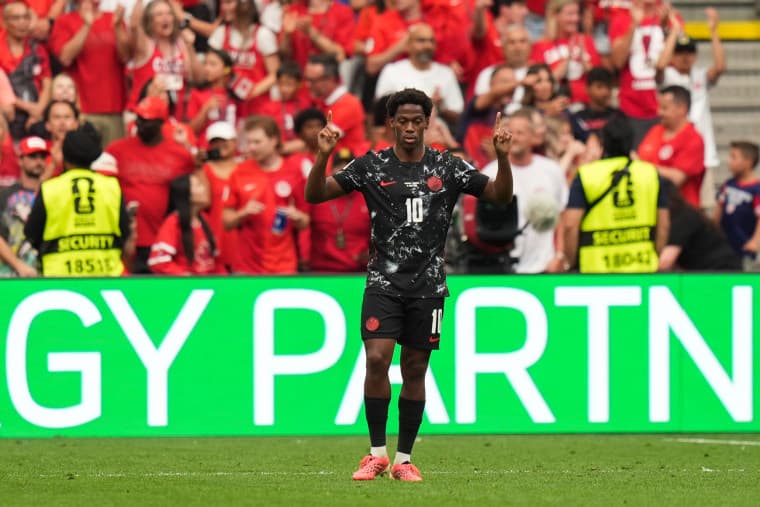 Canada 6-0 Qatar : David s'enflamme, Koné gravement blessé